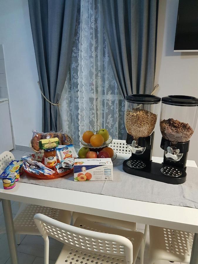 לינה וארוחת בוקר נאפולי Casa Lucia מראה חיצוני תמונה