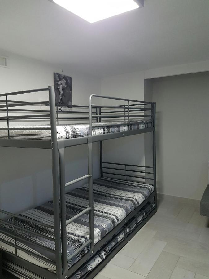 לינה וארוחת בוקר נאפולי Casa Lucia מראה חיצוני תמונה